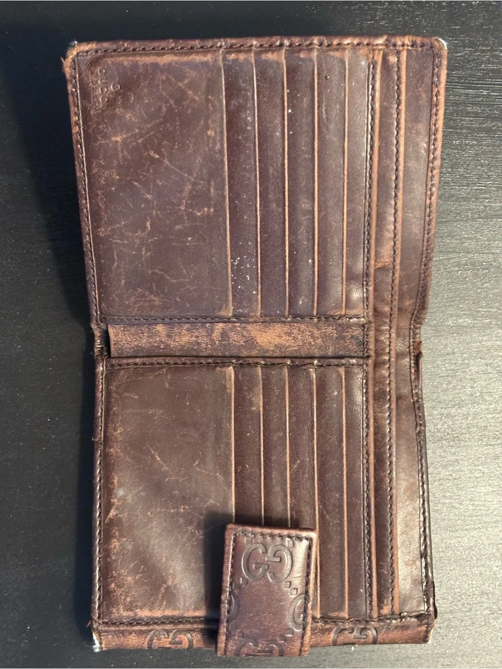 Vintage Gucci Brown Embossed GG Leather Wallet with Gold Tone Bar - Picture 4 of 6
